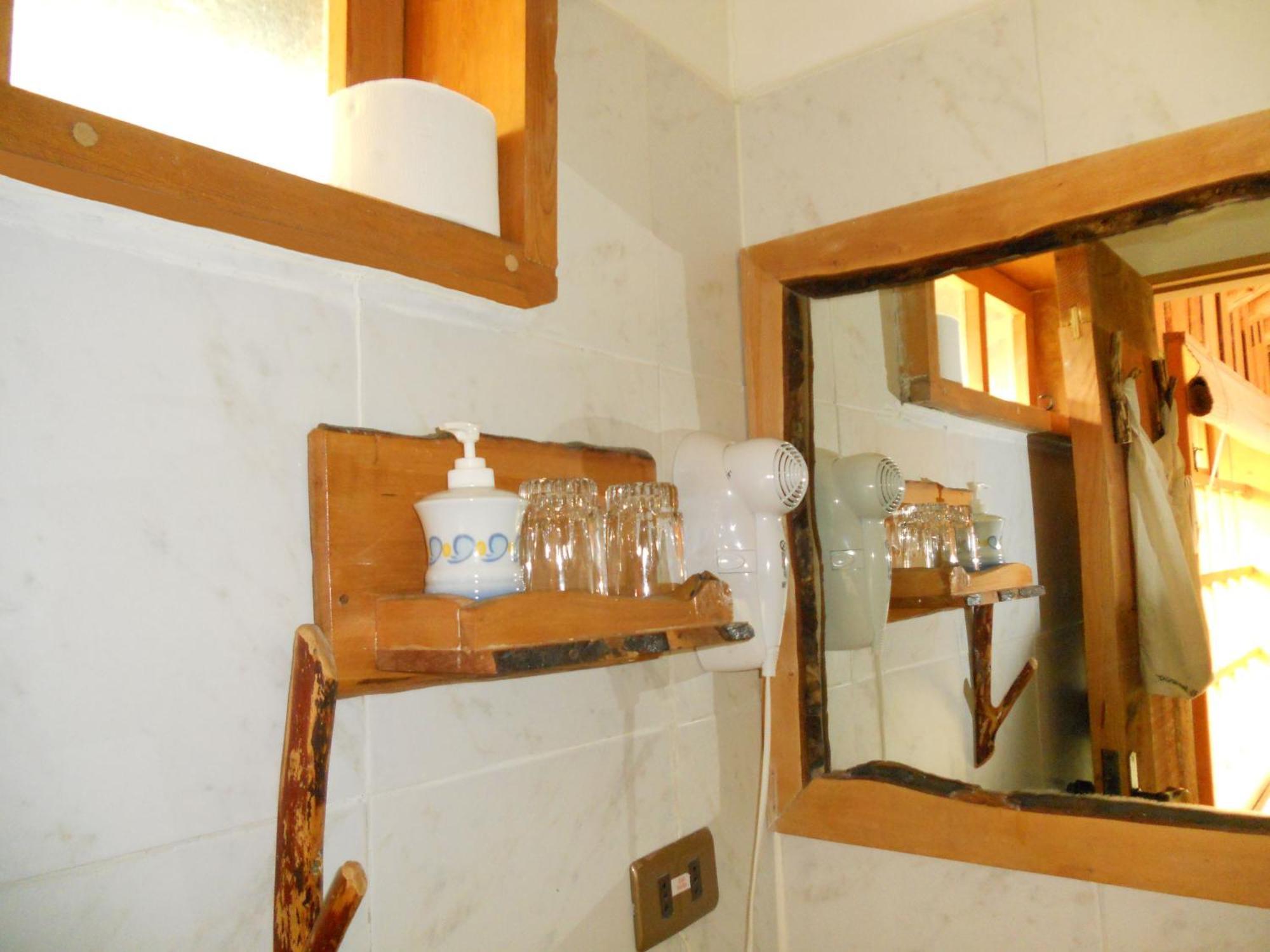 Hotel El Barranco Futaleufu Bagian luar foto