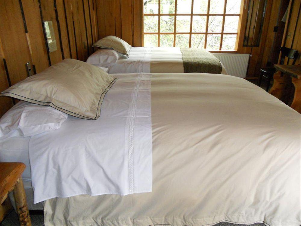 Hotel El Barranco Futaleufu Bagian luar foto