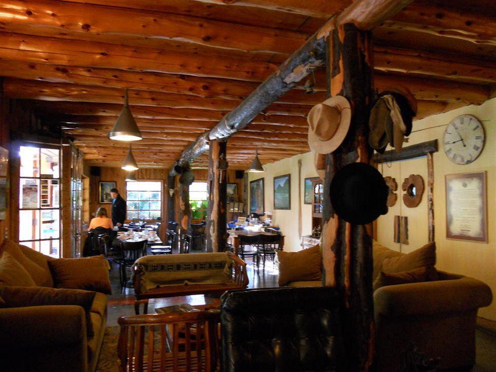 Hotel El Barranco Futaleufu Bagian luar foto