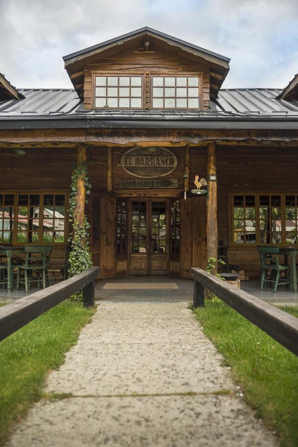 Hotel El Barranco Futaleufu Bagian luar foto