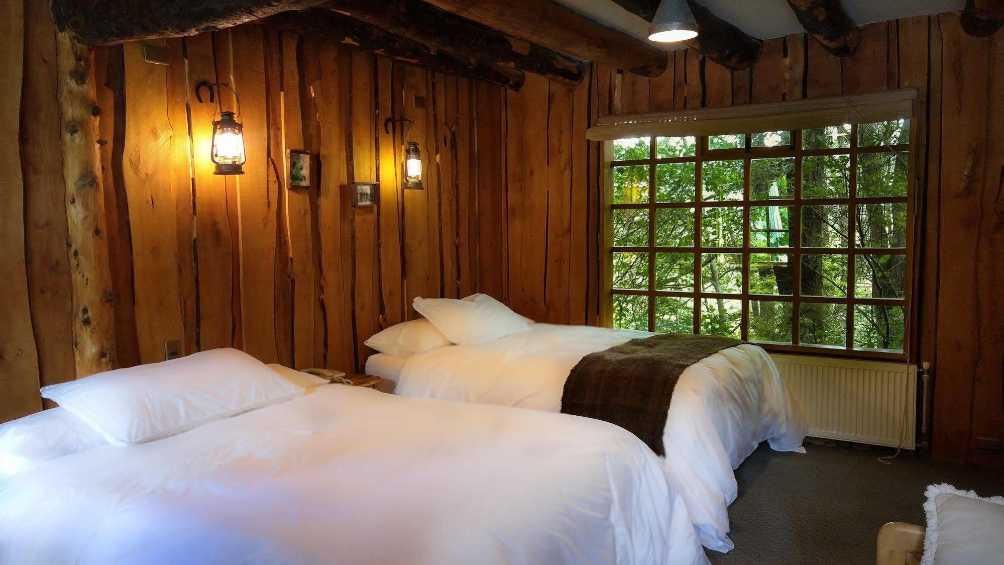 Hotel El Barranco Futaleufu Bagian luar foto